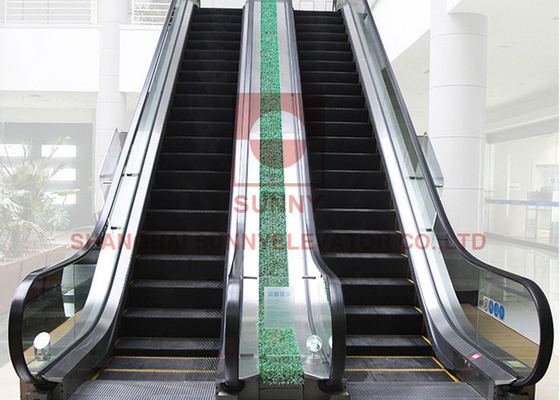 Alışveriş Merkezinde 1000MM Alüminyum Yürüyen Merdiven Adım Sarı Sınırlama
